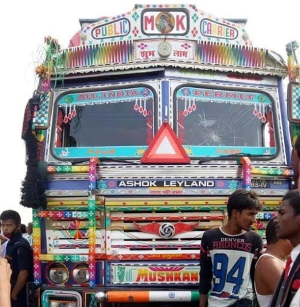 धादिङमा भारतीय ट्रककाे ठक्करबाट स्कुटर चालककाे मृत्यु